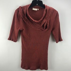 DELETTA STRETCHY KNIT RED ACCENT NECK SHORT SLEEVE